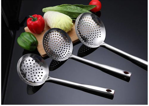 一勺多用，不锈钢漏勺的全能厨房与居家妙用